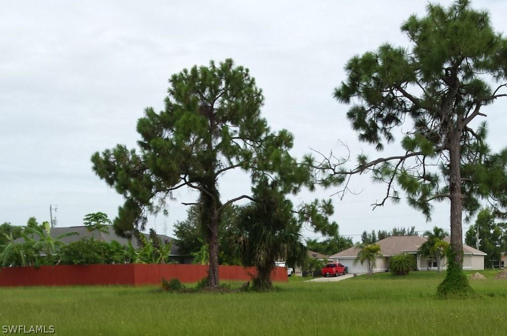 1918 SW 26th Ter., Cape Coral, FL 33914