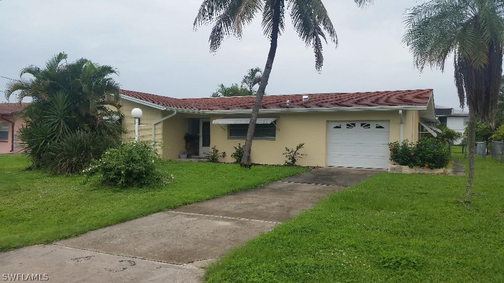 1437 Vendome Ct., Cape Coral, FL 33904