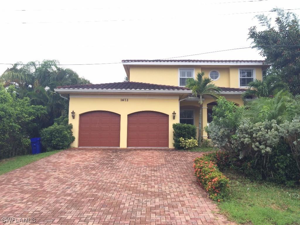 1672 Jewel Box Ave., Naples, FL 34102