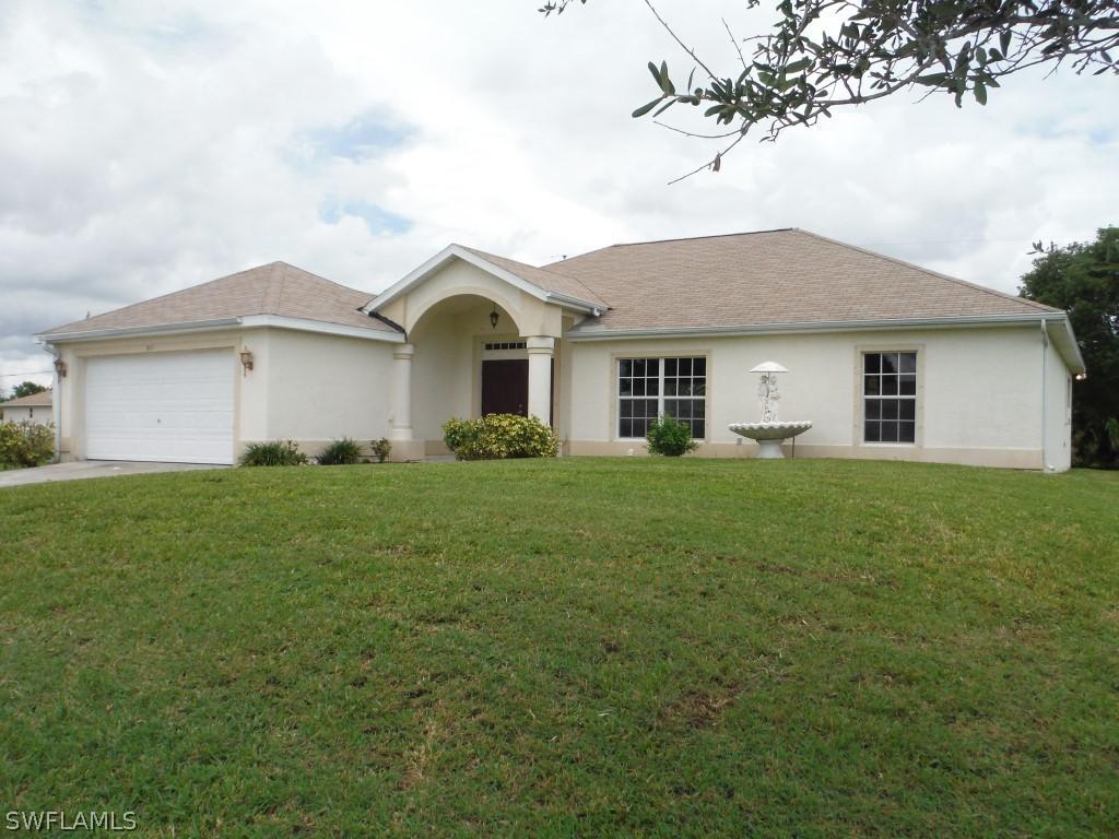 821 SE 5th Pl., Cape Coral, FL 33990