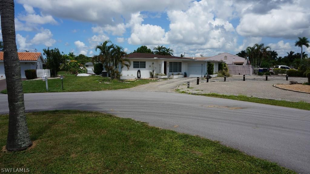 540 Keenan Ave., Fort Myers, FL 33919