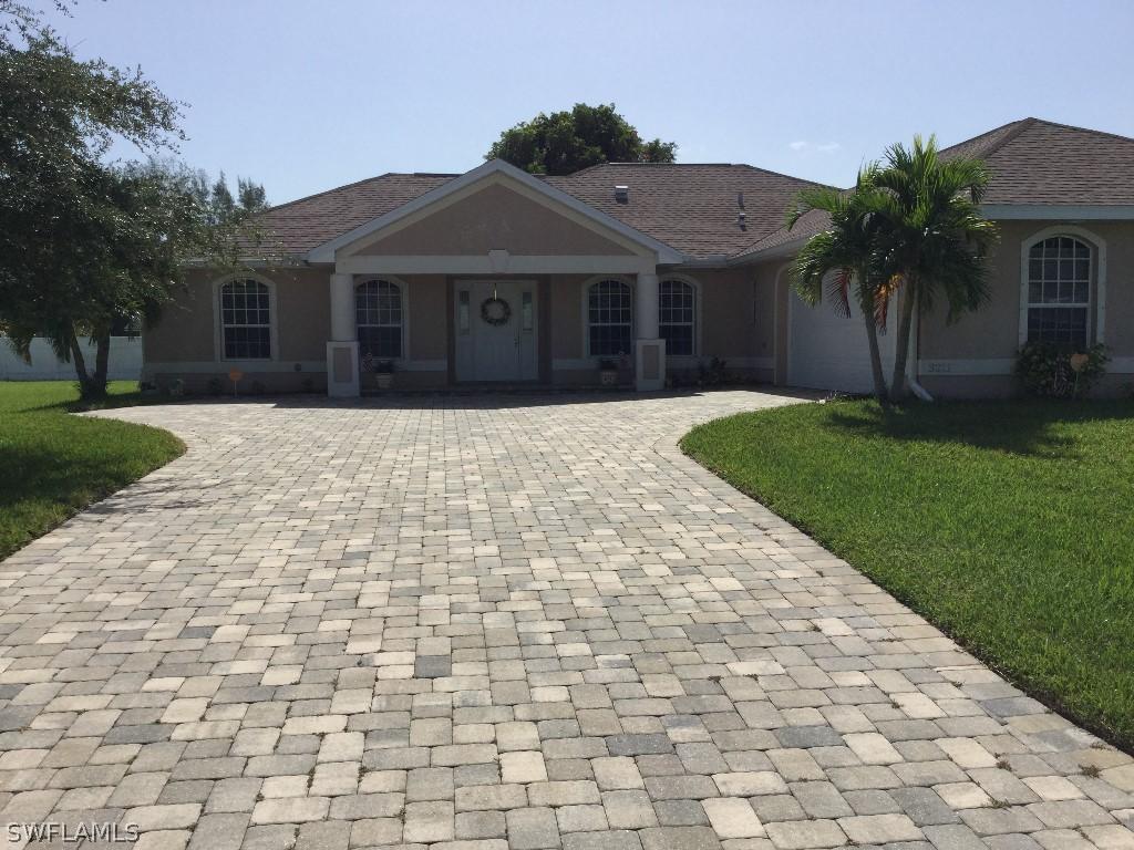 3211 SE 1st Pl., Cape Coral, FL 33904