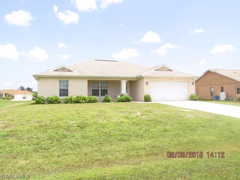 1637 NW 5th Pl., Cape Coral, FL 33993