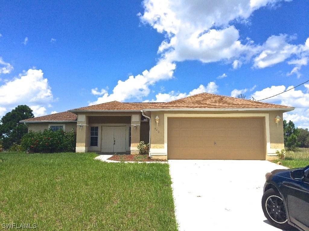 728 Goldwyn Ave., Lehigh Acres, FL 33974