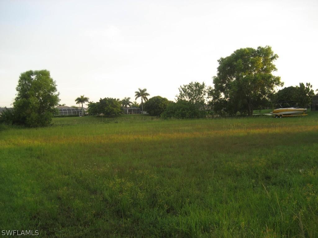 2638 SW 54th Ter., Cape Coral, FL 33914