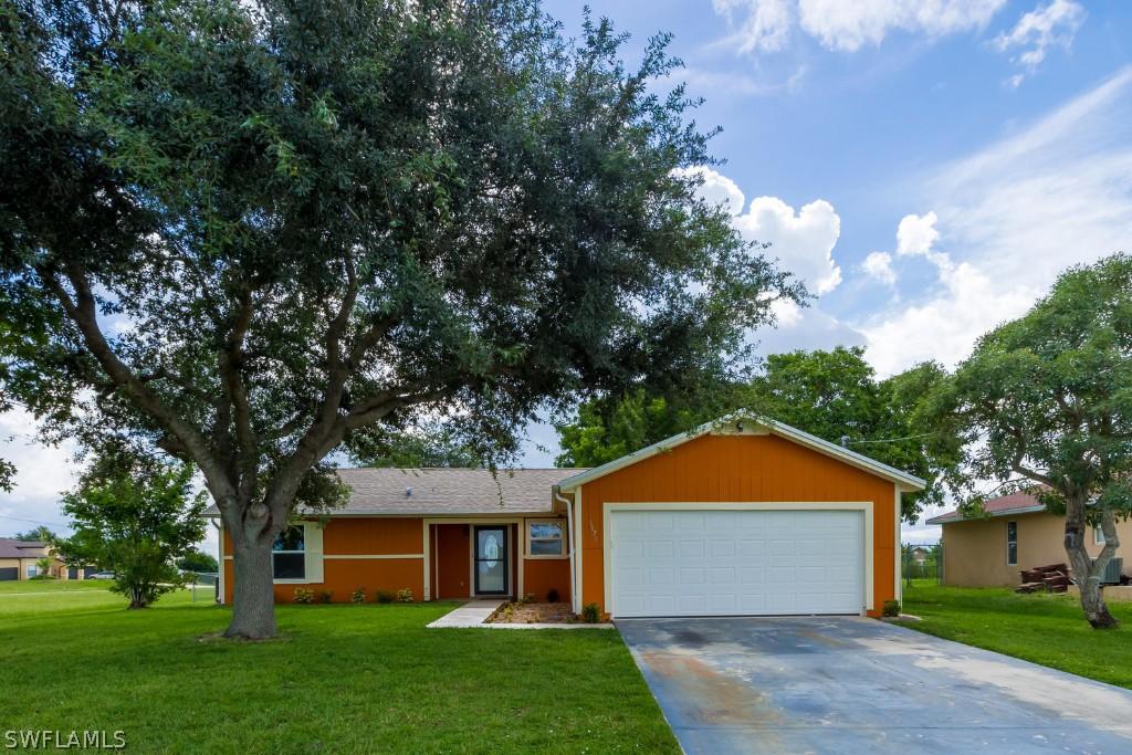 1171 NW 4th Pl., Cape Coral, FL 33993