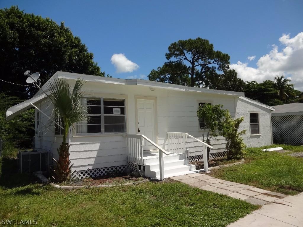 2039 Maple Ave., Fort Myers, FL 33901