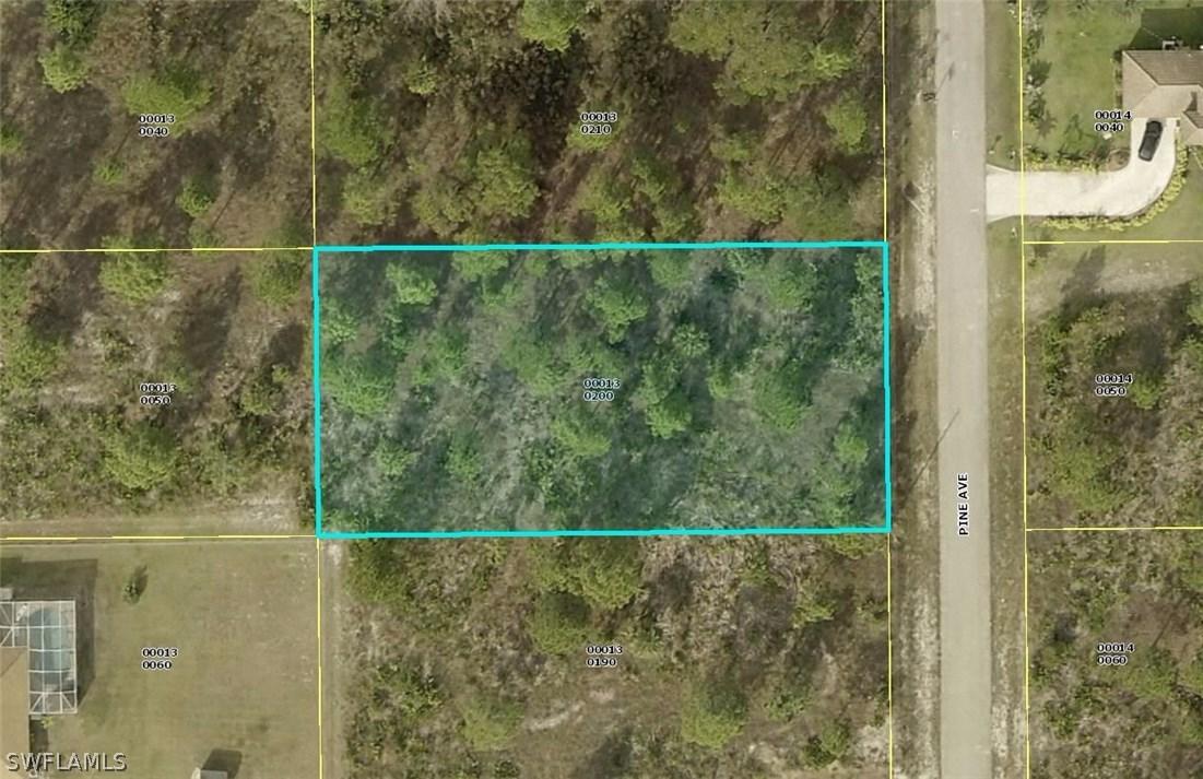 915 Pine Ave., Lehigh Acres, FL 33972