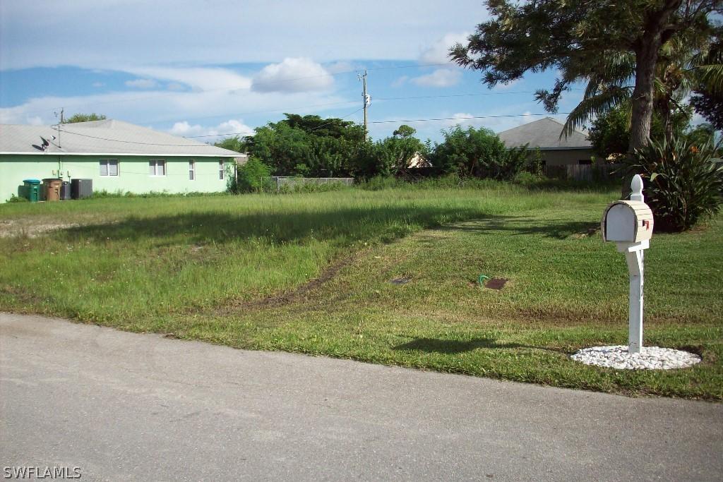 414 SE 17th Ter., Cape Coral, FL 33990