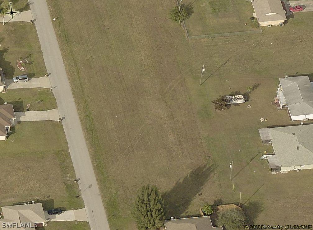 839 NE 7th Pl., Cape Coral, FL 33909