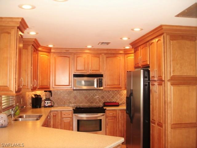 619 SE 32nd St., Cape Coral, FL 33904