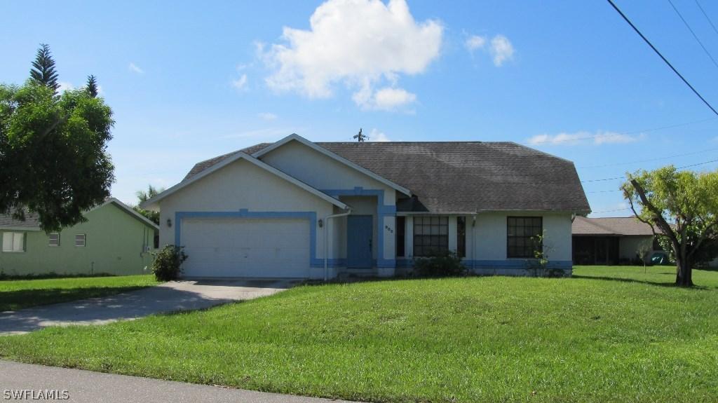 902 SE 28th Ter., Cape Coral, FL 33904