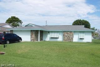 913 SE 35th Ter., Cape Coral, FL 33904