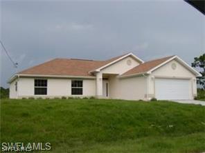 747 Carbon St., Lehigh Acres, FL 33974