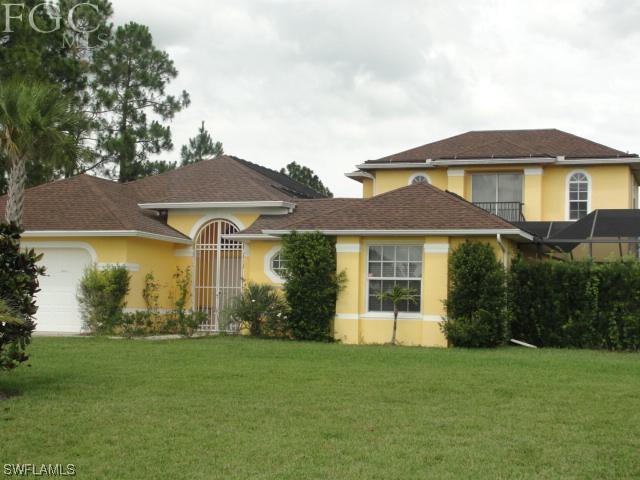 716 Mckinley Ave., Lehigh Acres, FL 33972