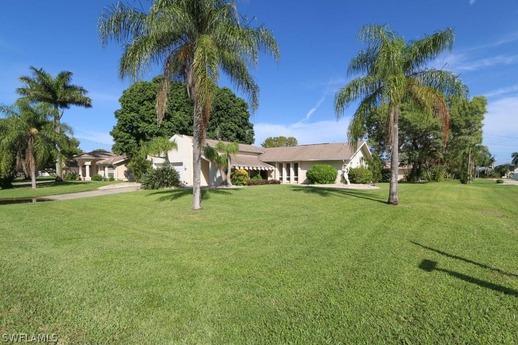 2423 SE 28th St., Cape Coral, FL 33904