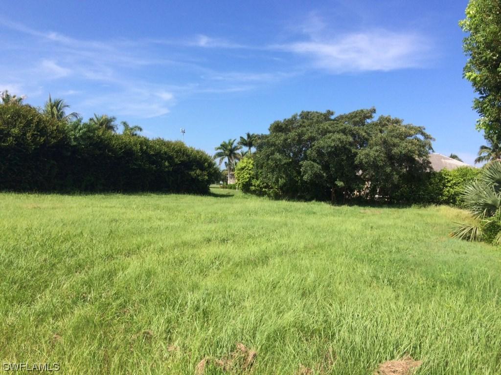 174 Balfour Dr., Marco Island, FL 34145