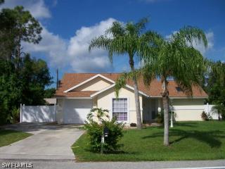 17412 Oriole Rd., Fort Myers, FL 33967
