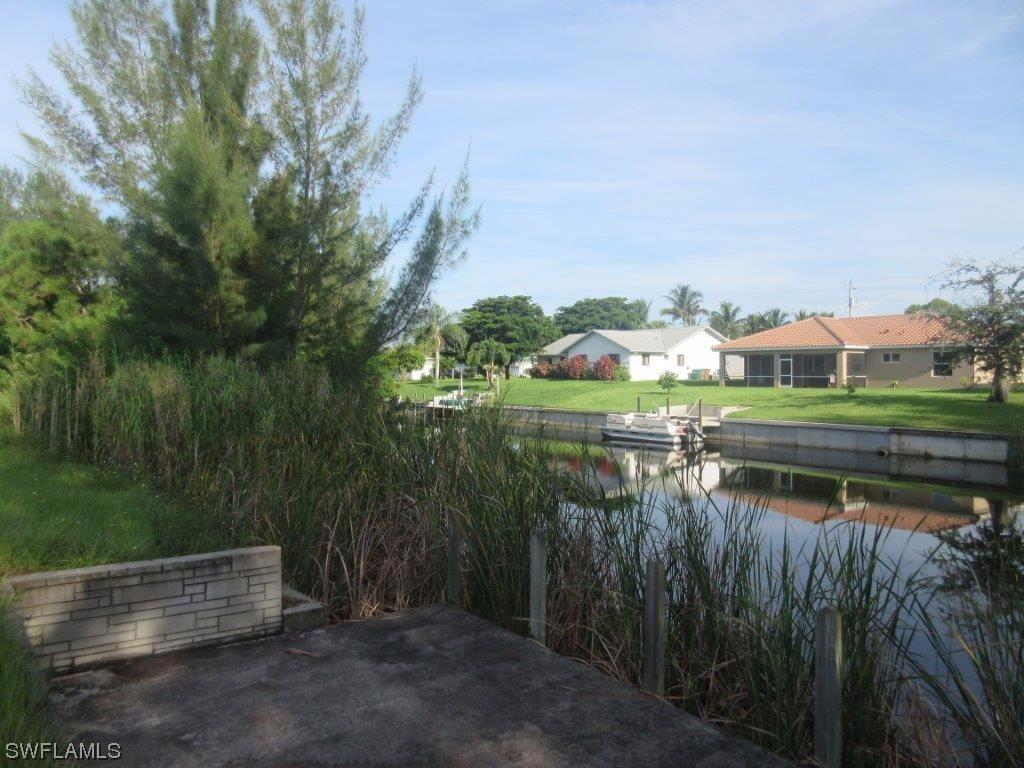1113 SW 27th St., Cape Coral, FL 33914