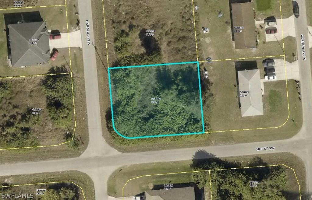 141 Harold Ave., Lehigh Acres, FL 33973