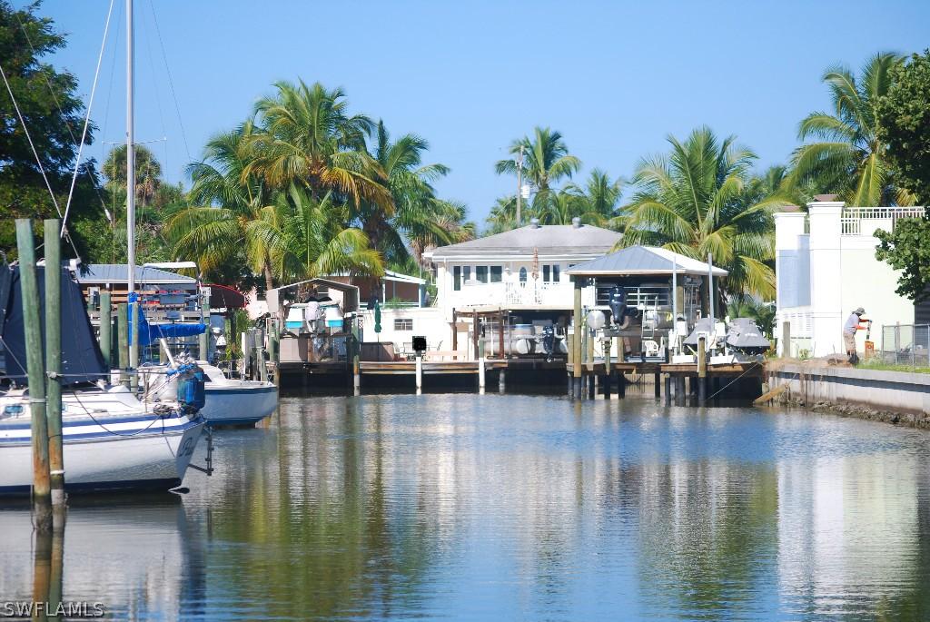 130 Palermo Cir., Fort Myers Beach, FL 33931