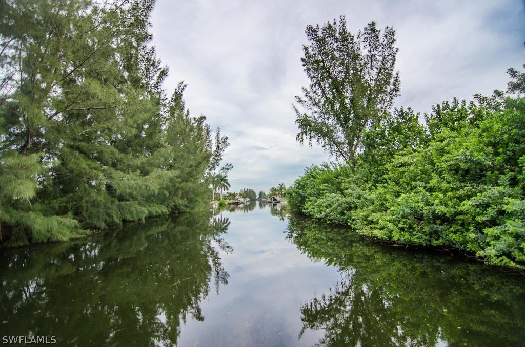 4716 SW 19th Pl., Cape Coral, FL 33914