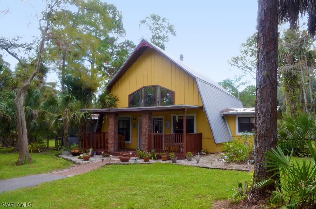 440 11th St., Naples, FL 34117