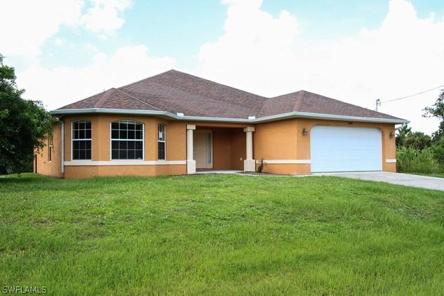 920 Oxford Ave., Lehigh Acres, FL 33974