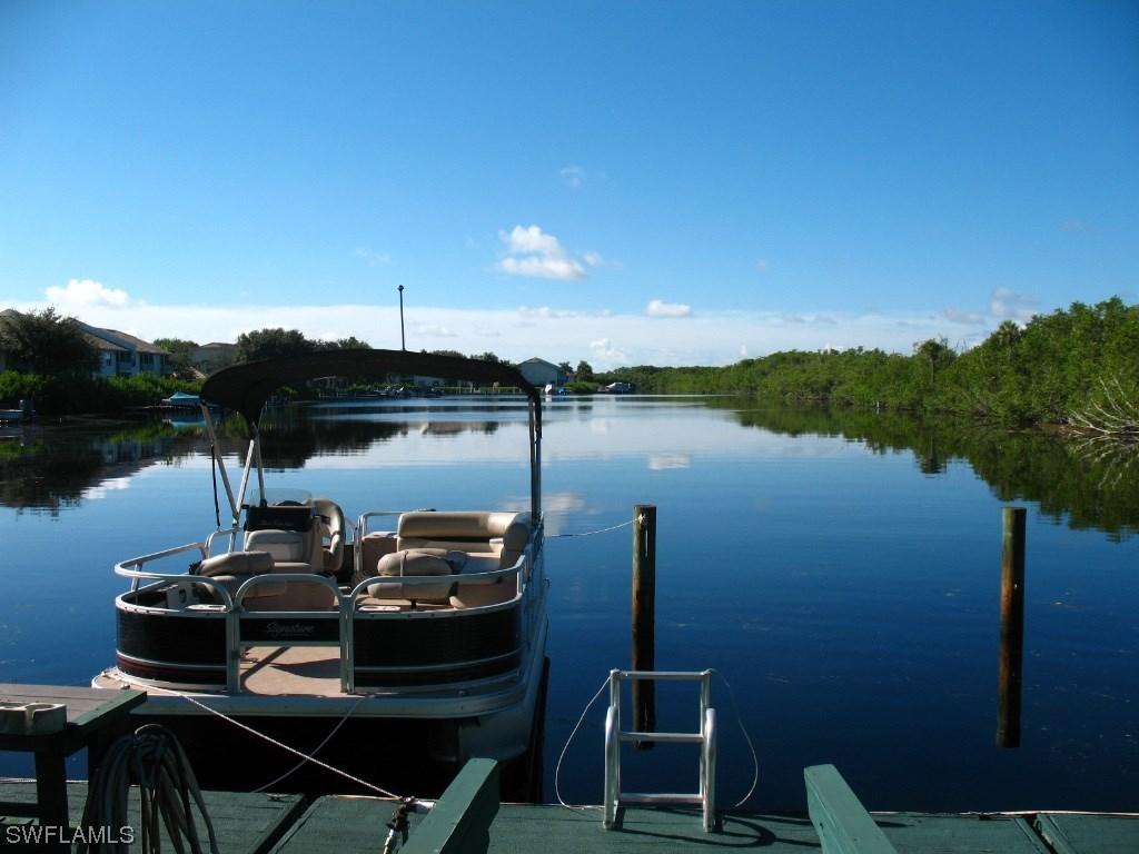 290 Newport Dr. #101, Naples, FL 34114