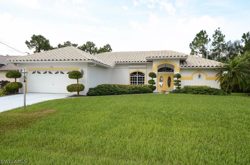 2611-2613 10th St., Lehigh Acres, FL 33971