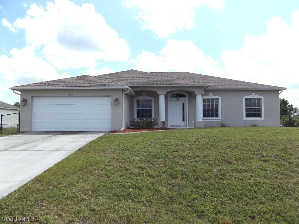 937 Gunby Ave., Lehigh Acres, FL 33974