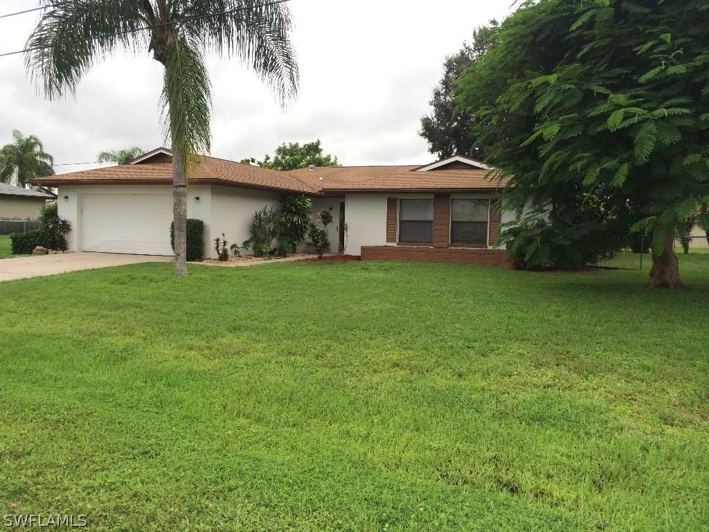 1012 SE 18th Pl., Cape Coral, FL 33990