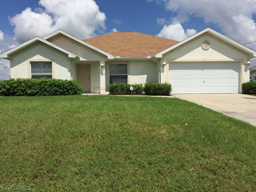 2203 NE 35th St., Cape Coral, FL 33909