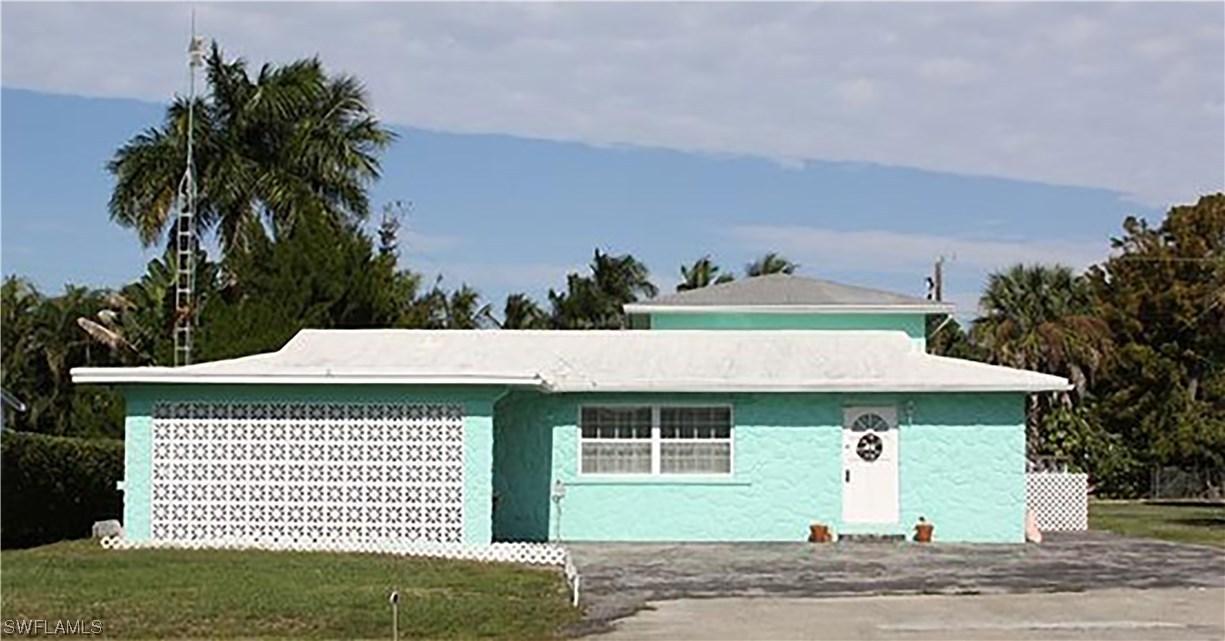 759 Broad Ave., Naples, FL 34102