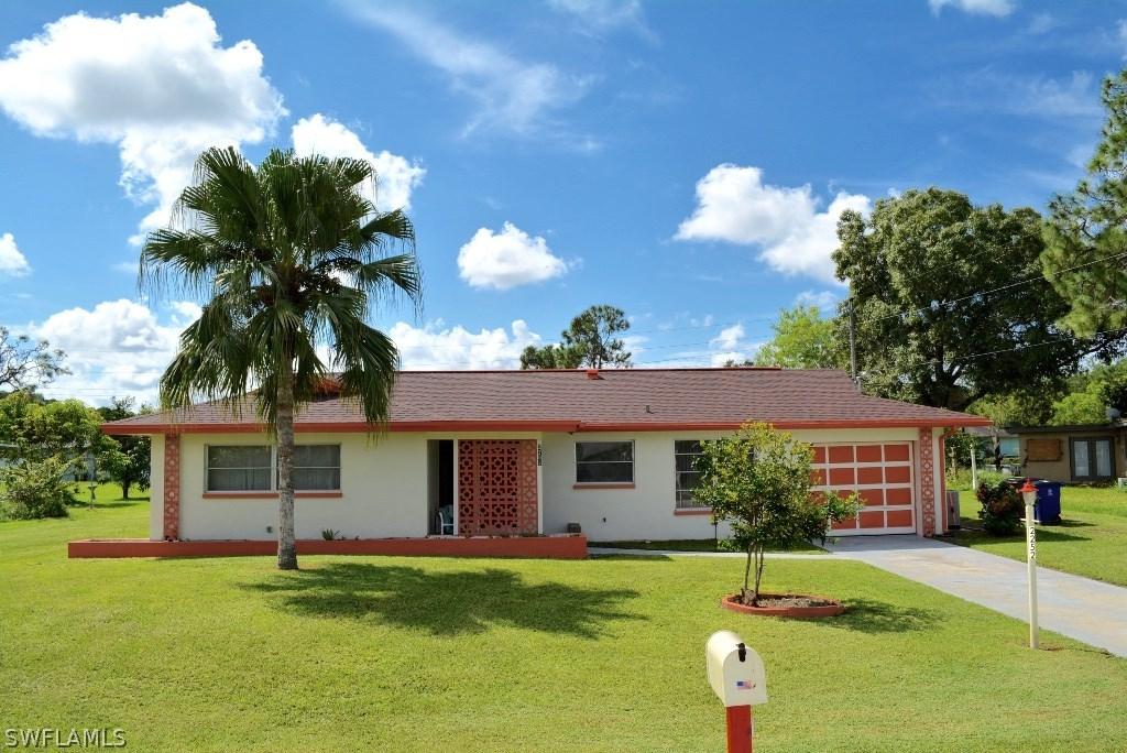 2252 E 9th St., Lehigh Acres, FL 33936
