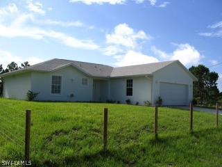 817 Aprile Ave., Lehigh Acres, FL 33974