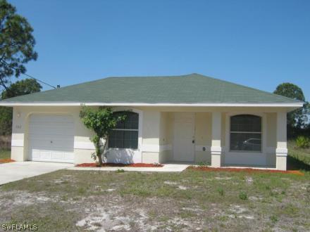 722 Genoa Ave., Lehigh Acres, FL 33974