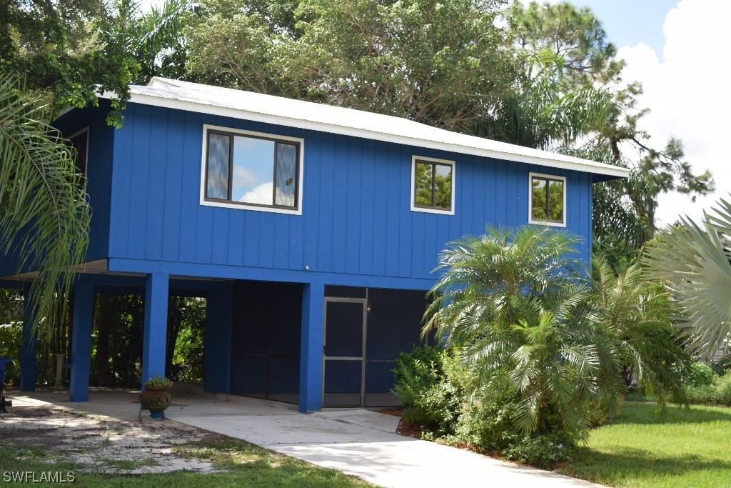 8213 Lake San Carlos Cir., Fort Myers, FL 33967