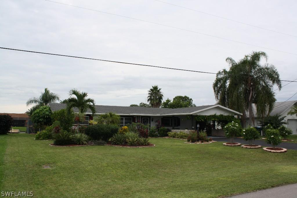1306 NE 4th Ter., Cape Coral, FL 33909