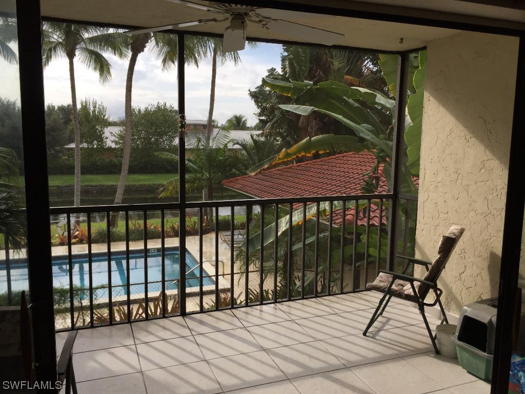 700 Valley Stream Dr. #202, Naples, FL 34113