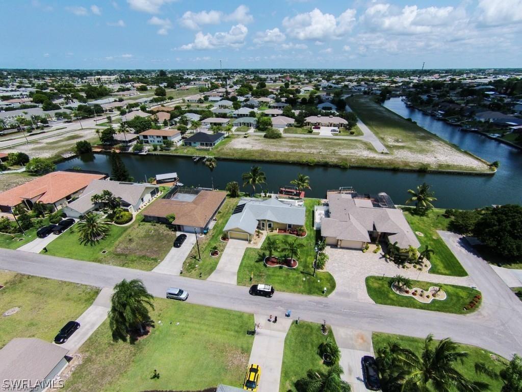 923 SE 15th St., Cape Coral, FL 33990