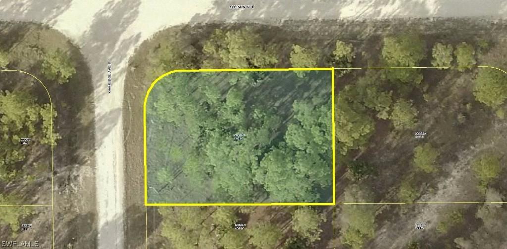 827 Oakridge Ave., Lehigh Acres, FL 33974