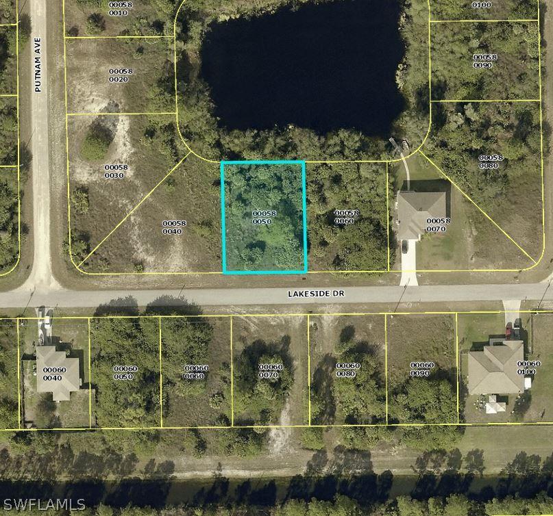 927 Lakeside Dr., Lehigh Acres, FL 33974