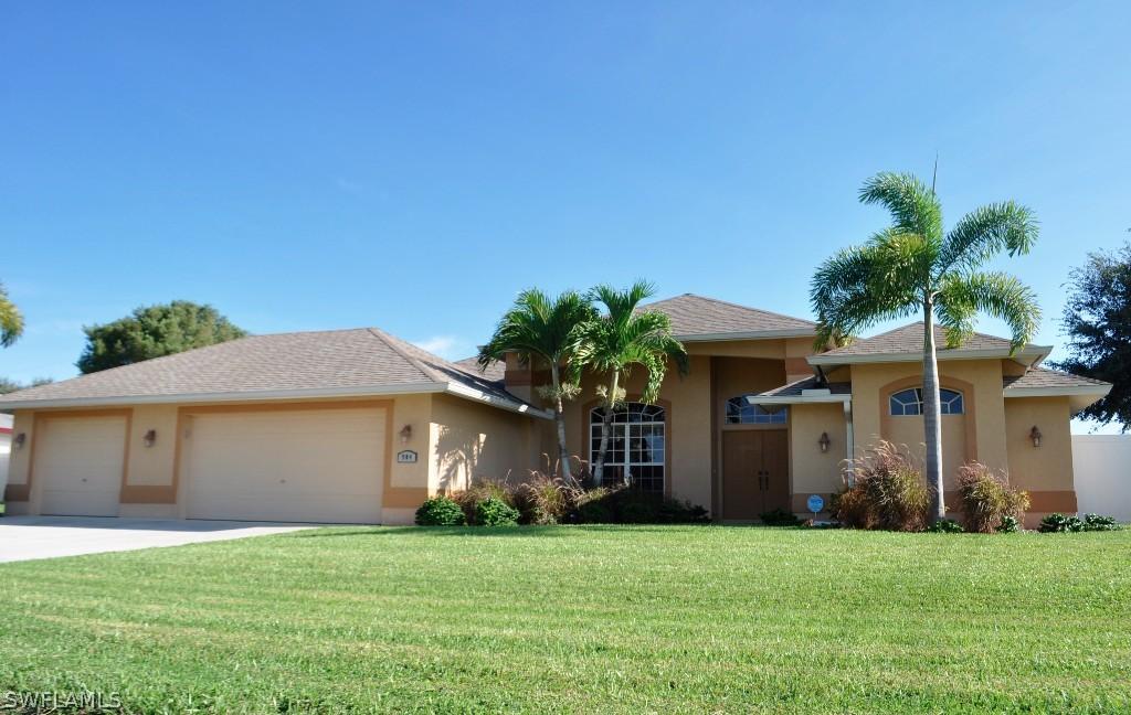 904 SE 32nd St., Cape Coral, FL 33904