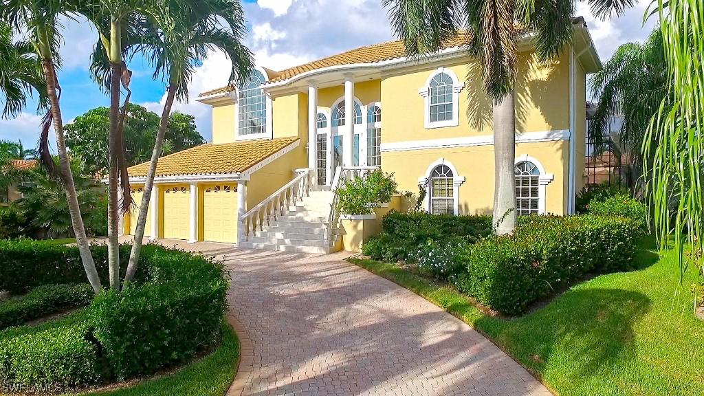 1251 Stone Ct., Marco Island, FL 34145