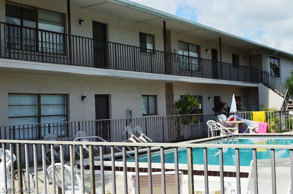 3818 SE 11th Pl. #201, Cape Coral, FL 33904