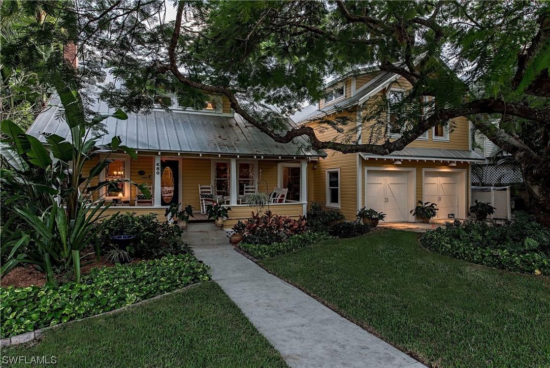 680 8th Ave., Naples, FL 34102