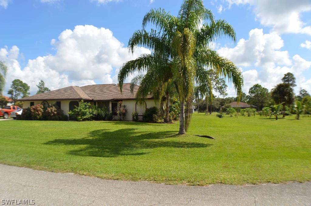 516 Maple Ave., Lehigh Acres, FL 33972