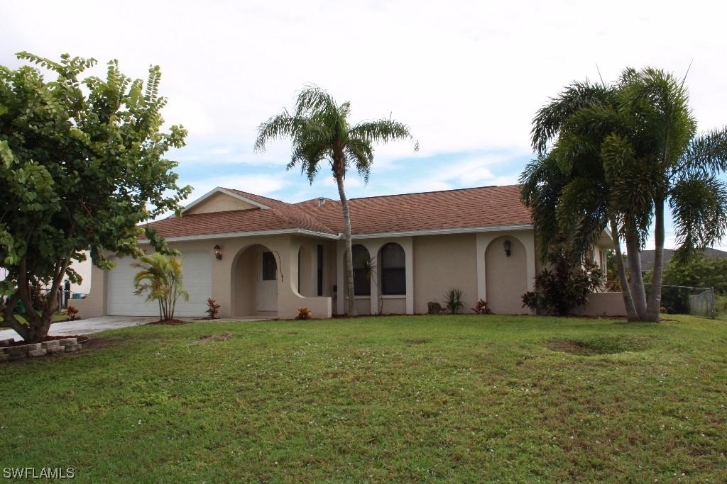 1702 NE 17th Ter., Cape Coral, FL 33909