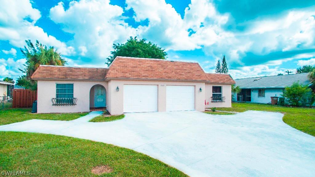 3927 Country Club Blvd. #A-B, Cape Coral, FL 33904